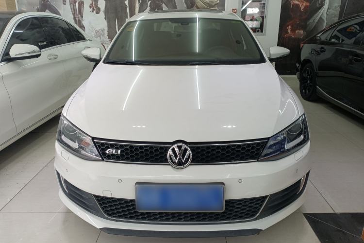 Used Volkswagen Sagitar 2013 2.0 TSI GLI Exterior 1