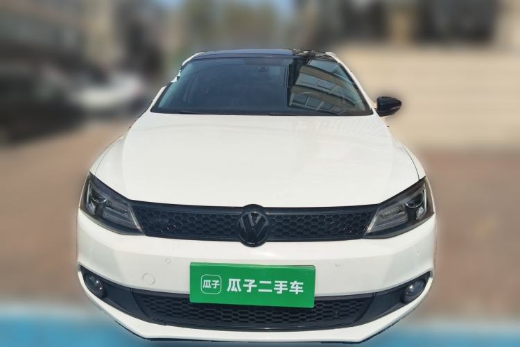 Used Volkswagen Sagitar 2013 1.4 TSI BlueMotion Edition Front
