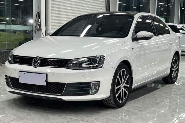 Used Volkswagen Sagitar 2013 2.0 TSI GLI