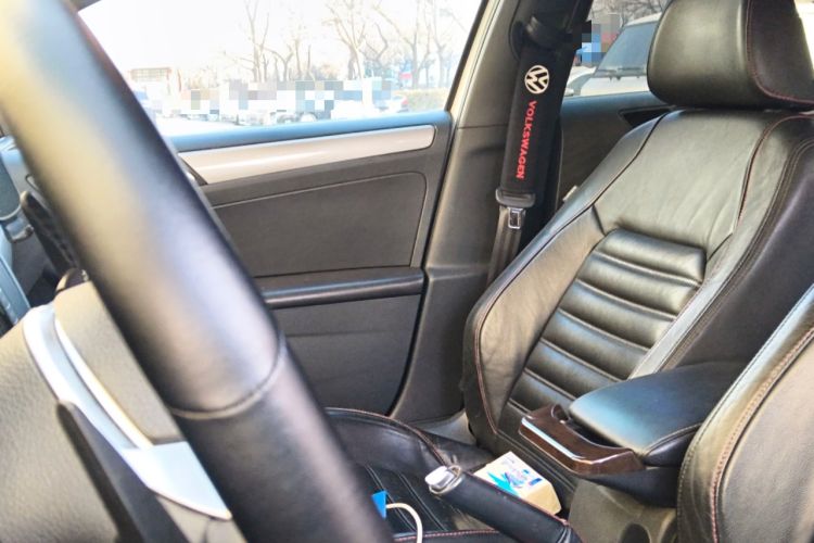 Used Volkswagen Sagitar 2013 2.0 TSI GLI Left Front Seat