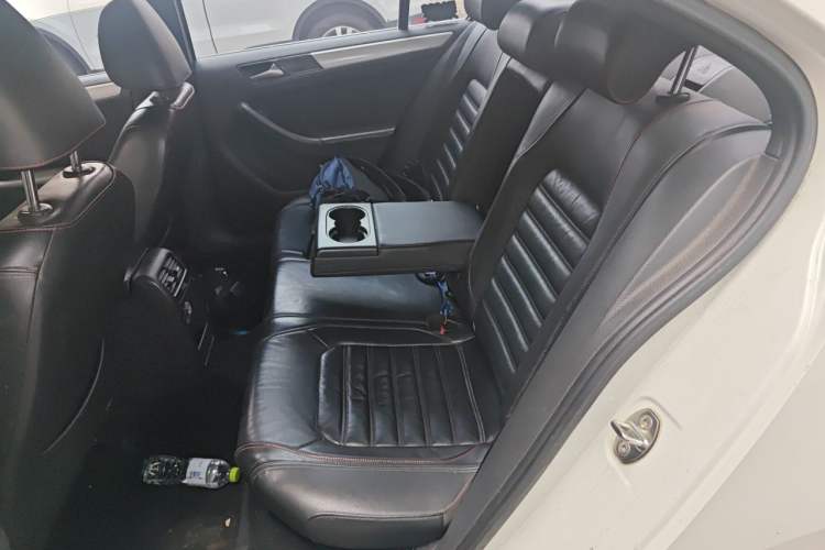 Used Volkswagen Sagitar 2013 2.0 TSI GLI Left Rear Seat