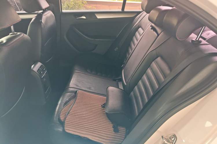 Used Volkswagen Sagitar 2013 2.0 TSI GLI Left Rear Seat