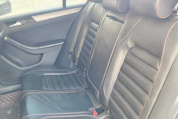 Used Volkswagen Sagitar 2013 2.0 TSI GLI Left Rear Seat