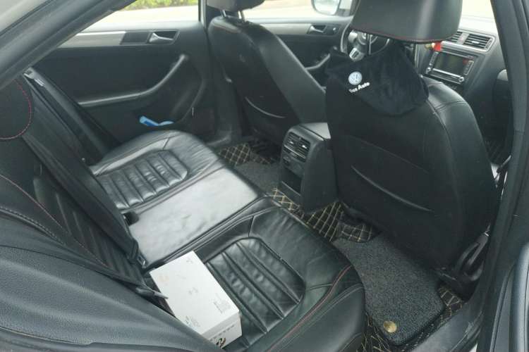 Used Volkswagen Sagitar 2013 2.0 TSI GLI Left Rear Seat