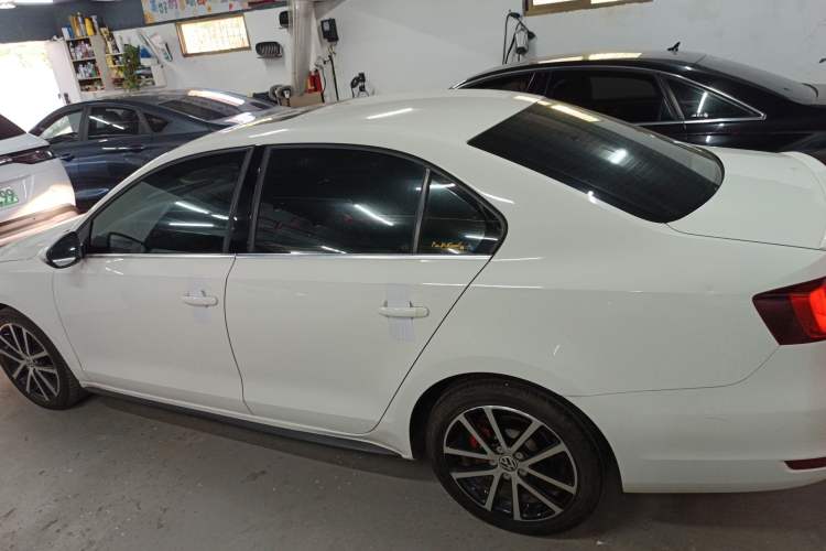 Used Volkswagen Sagitar 2013 2.0 TSI GLI Left Side