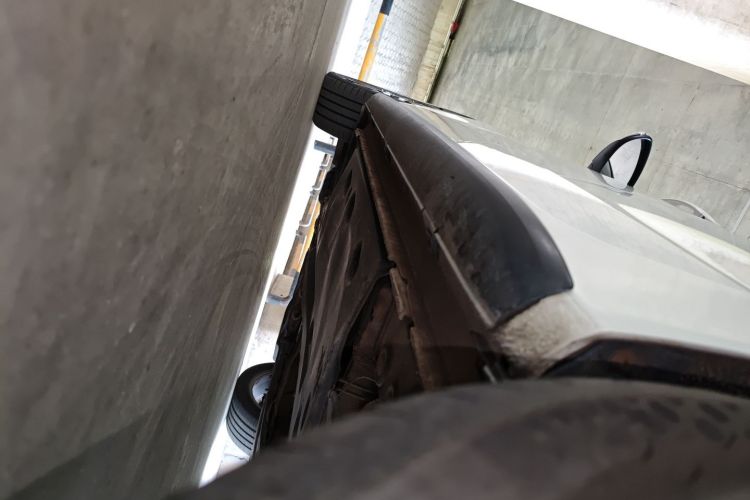 Used Volkswagen Sagitar 2013 2.0 TSI GLI Left Side Sill