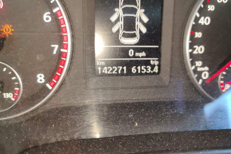 Used Volkswagen Sagitar 2013 2.0 TSI GLI Odometer Close Up