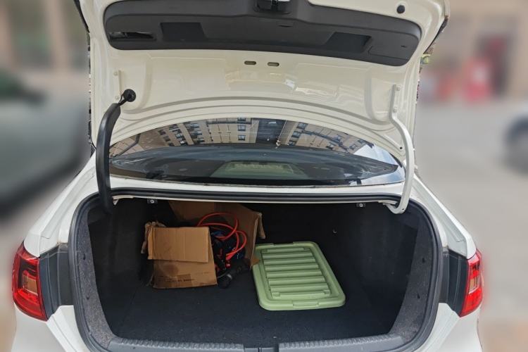 Used Volkswagen Sagitar 2013 2.0 TSI GLI Trunk
