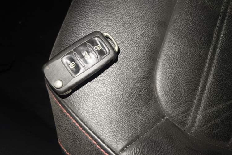 Used Volkswagen Sagitar 2013 2.0 TSI GLI Vehicle Key