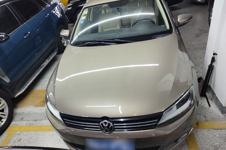 Used Volkswagen Sagitar 2013 1.4 TSI BlueMotion Edition Front