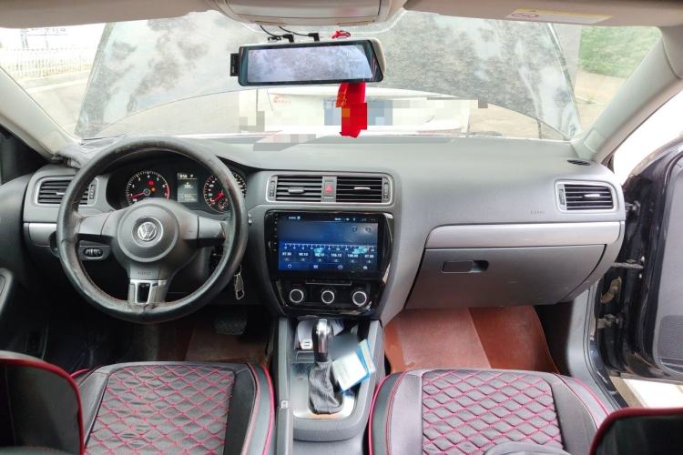 Used Volkswagen Sagitar 2014 Revised Version 1.4TSI Automatic Fashion Edition Center Console