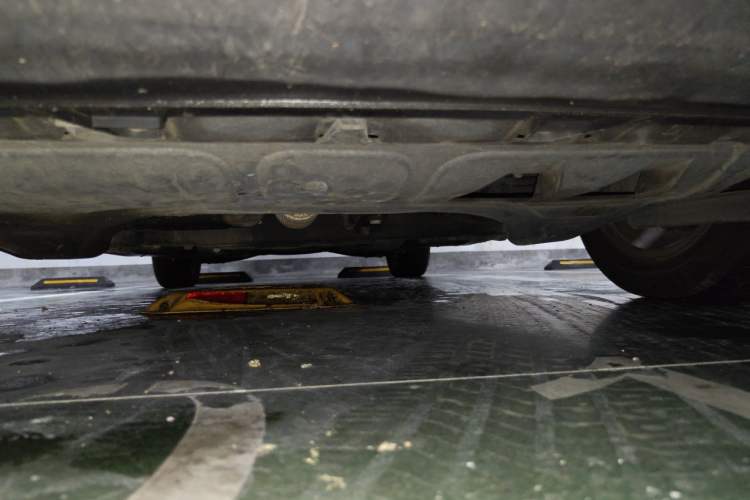 Used Volkswagen Sagitar 2014 1.6L Manual Comfort Model Chassis Front