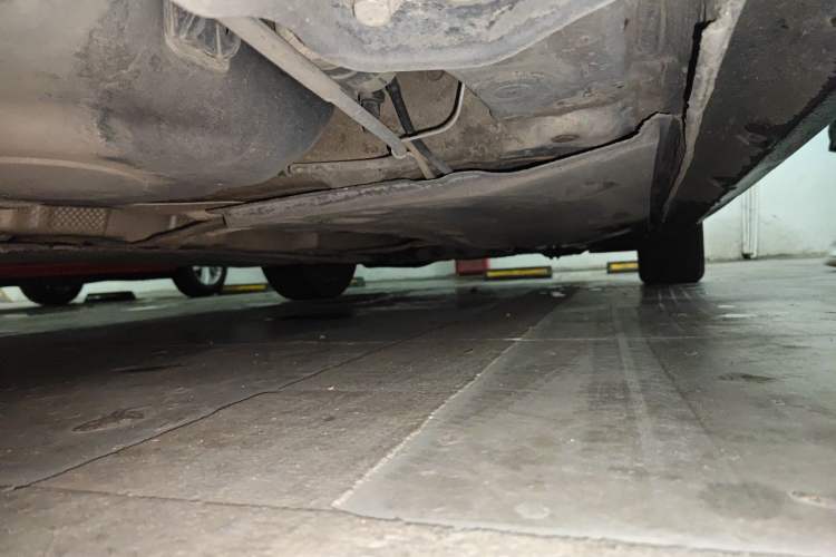 Used Volkswagen Sagitar 2014 1.6L Manual Comfort Model Chassis Rear Right