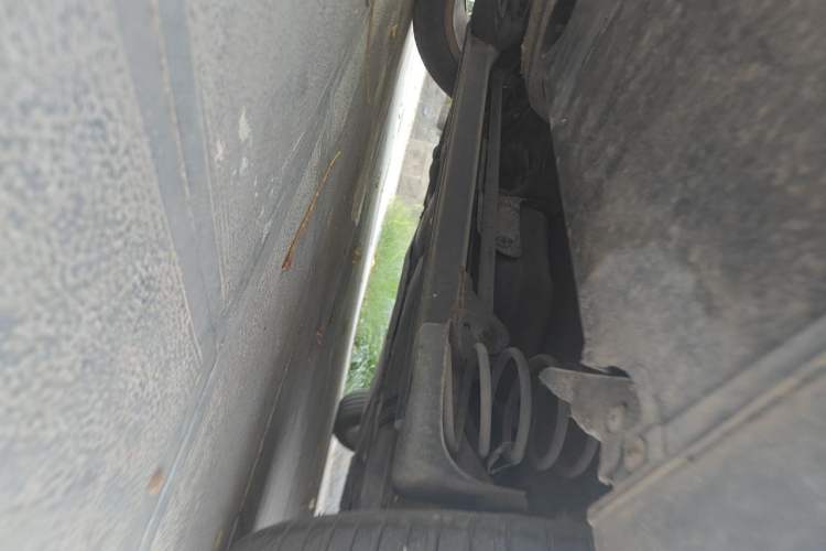 Used Volkswagen Sagitar 2014 1.6L Manual Comfort Model Chassis Rear Right