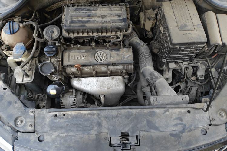 Used Volkswagen Sagitar 2014 1.6L Automatic Comfort Model Engine Bay