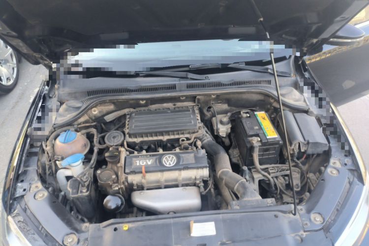 Used Volkswagen Sagitar 2014 Revised Version 1.6L Manual Comfort Edition Engine Bay
