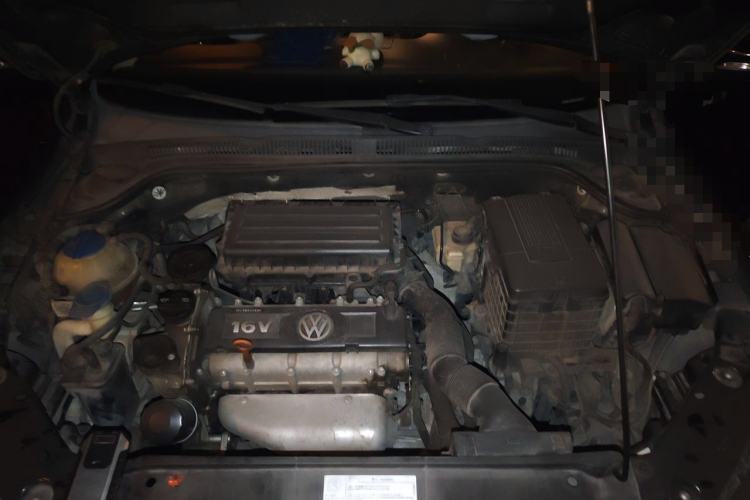 Used Volkswagen Sagitar 2014 Revised Version 1.6L Automatic Comfort Edition Engine Bay