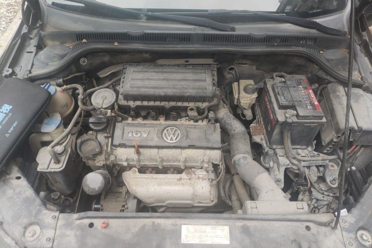 Used Volkswagen Sagitar 2014 Revised Version 1.6L Manual Comfort Edition Engine Bay