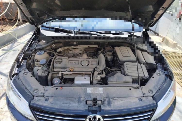 Used Volkswagen Sagitar 2014 1.4TSI Automatic Luxury Model Engine Bay