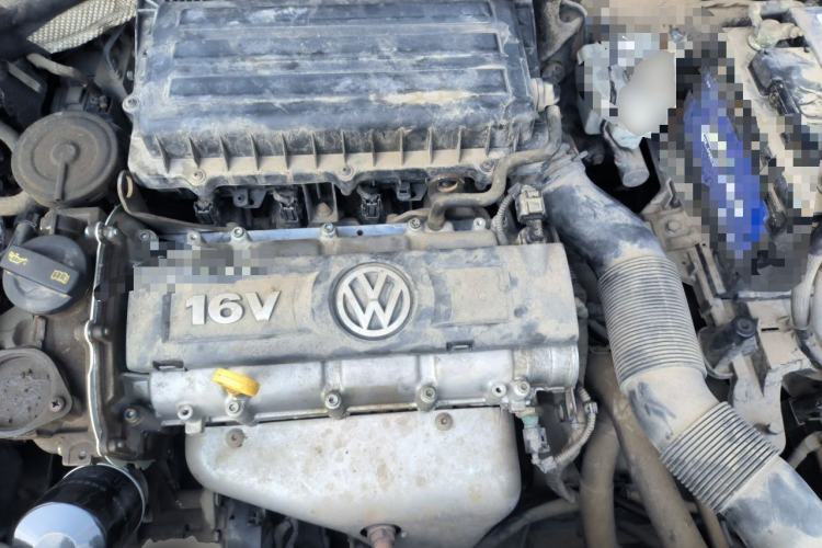 Used Volkswagen Sagitar 2014 1.6L Manual Comfort Model Engine Bay