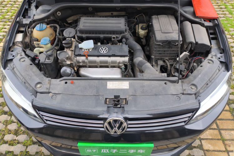 Used Volkswagen Sagitar 2014 1.6L Automatic Comfort Model Engine Bay