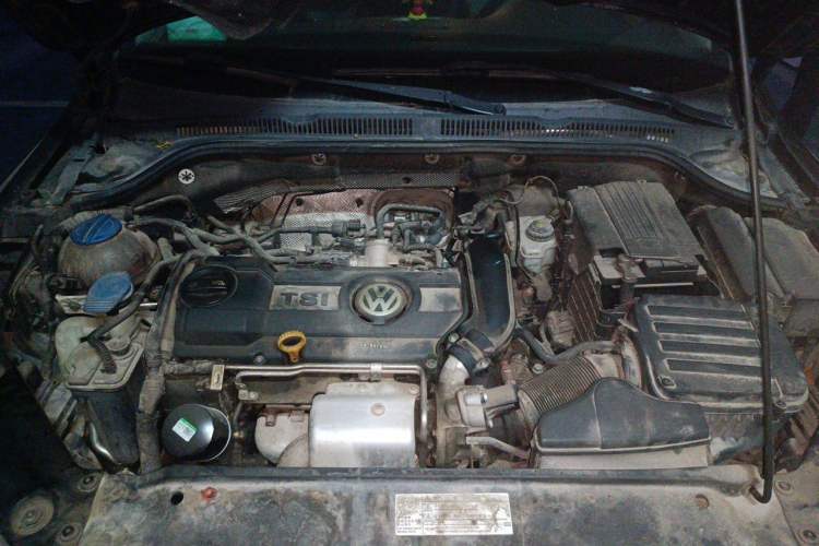 Used Volkswagen Sagitar 2014 Revised 1.4TSI Automatic Flagship Edition Engine Bay