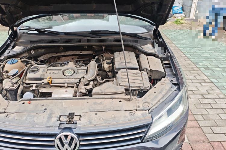 Used Volkswagen Sagitar 2014 Revised Version 1.4TSI Automatic Luxury Edition Engine Bay Left