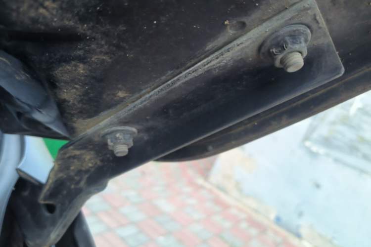 Used Volkswagen Sagitar 2014 1.6L Manual Comfort Model Engine Bay Left
