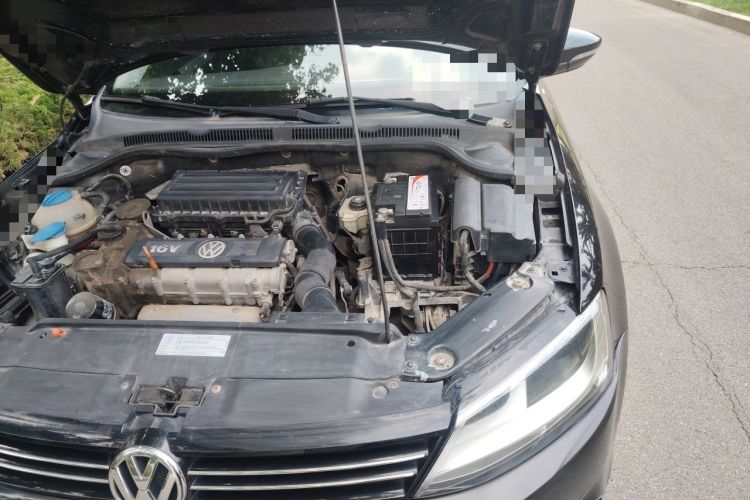 Used Volkswagen Sagitar 2014 Revised Version 1.6L Manual Comfort Edition Engine Bay Left