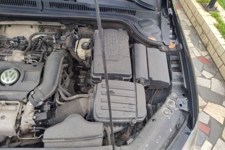 Used Volkswagen Sagitar 2014 Revised 1.4TSI Automatic Flagship Edition Engine Bay Left