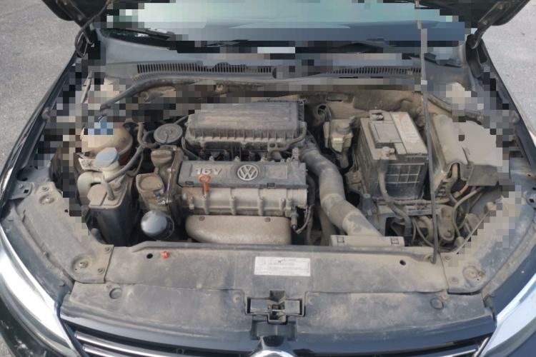 Used Volkswagen Sagitar 2014 1.6L Manual Comfort Model Engine Bay
