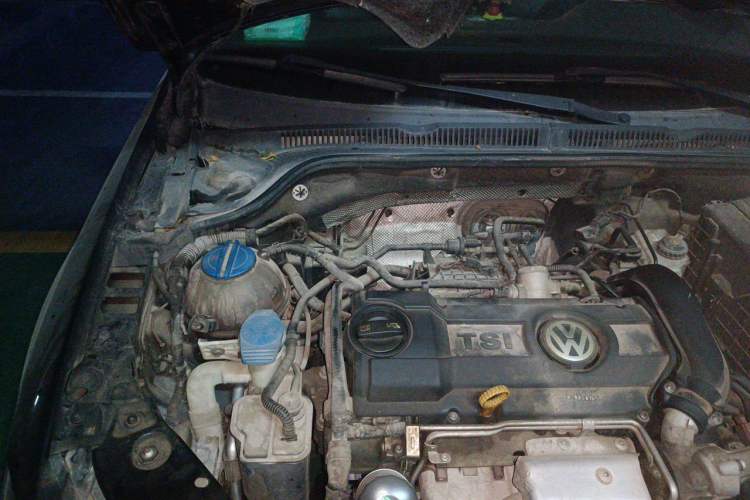 Used Volkswagen Sagitar 2014 Revised 1.4TSI Automatic Flagship Edition Engine Bay Right