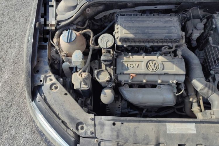 Used Volkswagen Sagitar 2014 Revised Version 1.6L Automatic Comfort Edition Engine Bay Right