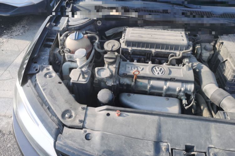 Used Volkswagen Sagitar 2014 Revised Version 1.6L Automatic Comfort Edition Engine Bay Right