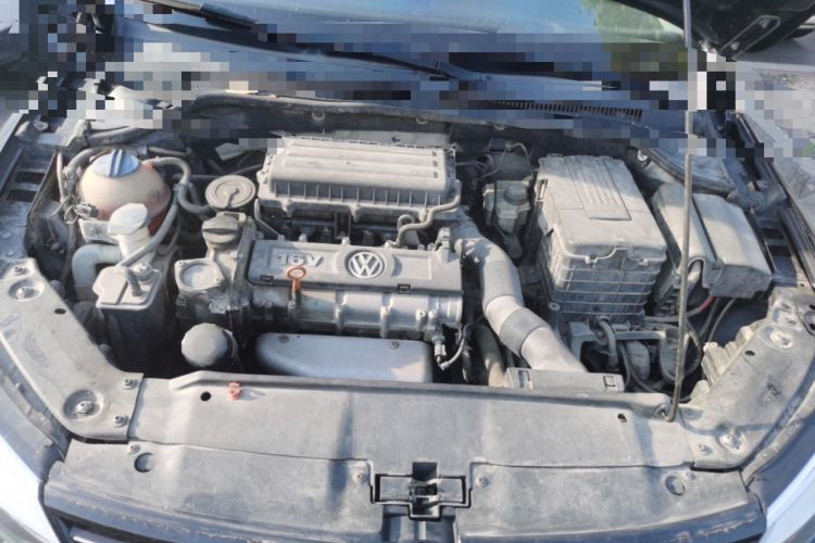 Used Volkswagen Sagitar 2014 Revised Version 1.6L Automatic Comfort Edition Engine Bay