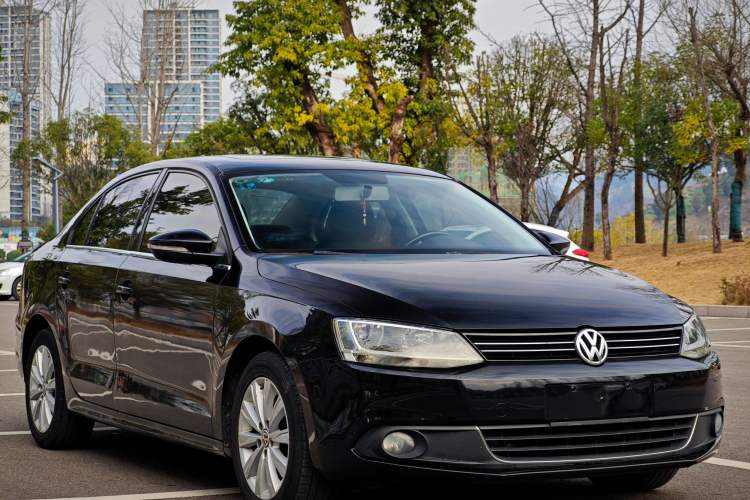 Used Volkswagen Sagitar 2014 Revised Version 1.6L Automatic Comfort Edition Exterior 4