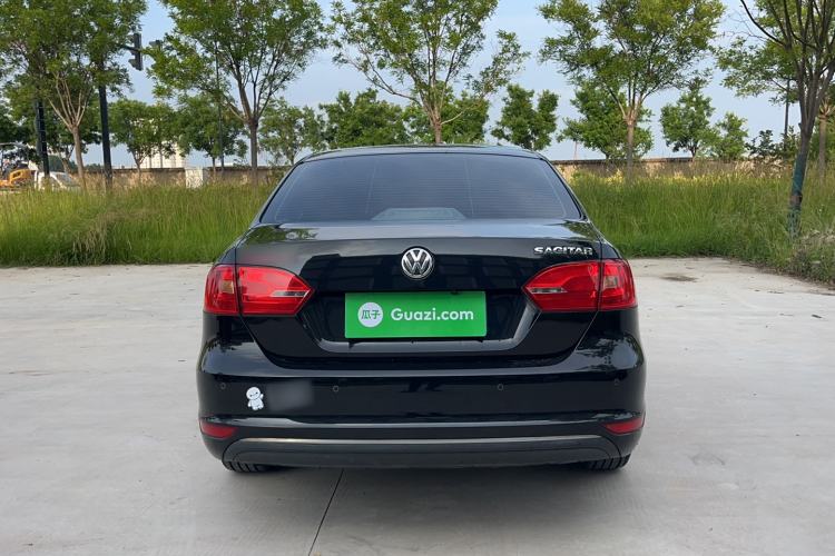 Used Volkswagen Sagitar 2014 1.6L Manual Comfort Model Exterior 4