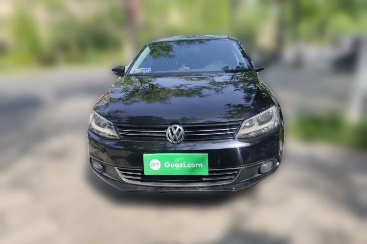 Used Volkswagen Sagitar 2014 1.6L Manual Comfort Model Front