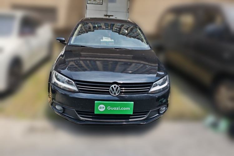 Used Volkswagen Sagitar 2014 Revised Version 1.6L Manual Comfort Edition Front