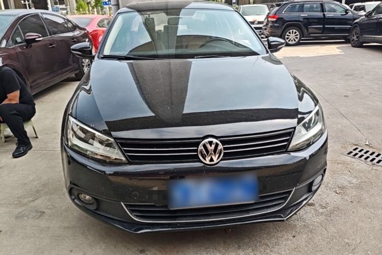 Used Volkswagen Sagitar 2014 Revised Version 1.6L Automatic Comfort Edition Front