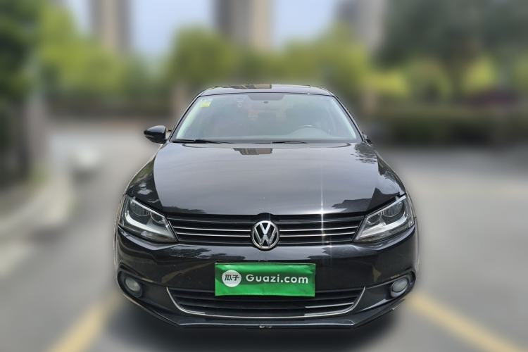 Used Volkswagen Sagitar 2014 1.6L Manual Comfort Model Front