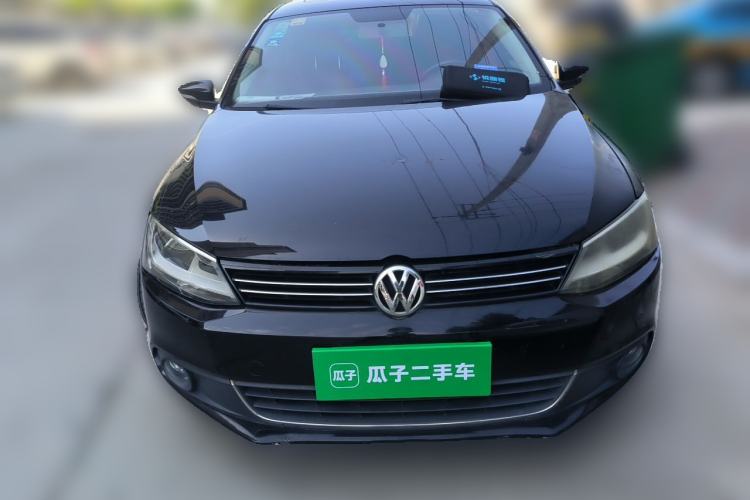 Used Volkswagen Sagitar 2014 1.6L Manual Comfort Model Front