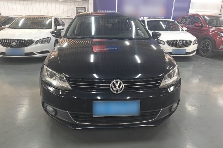 Used Volkswagen Sagitar 2014 1.6L Manual Comfort Model Front