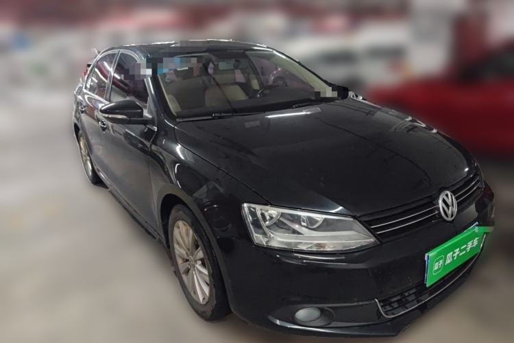 Used Volkswagen Sagitar 2014 1.6L Manual Comfort Model Front Right 45 Deg