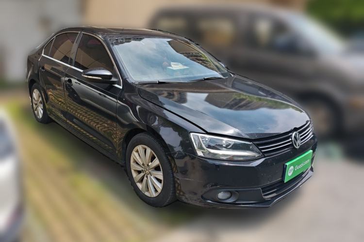 Used Volkswagen Sagitar 2014 Revised Version 1.6L Manual Comfort Edition Front Right 45 Deg