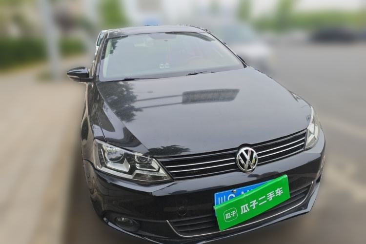 Used Volkswagen Sagitar 2014 1.6L Automatic Comfort Model Front Right 45 Deg