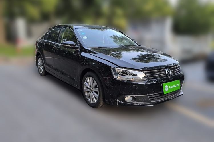 Used Volkswagen Sagitar 2014 Revised Version 1.6L Manual Comfort Edition Front Right 45 Deg