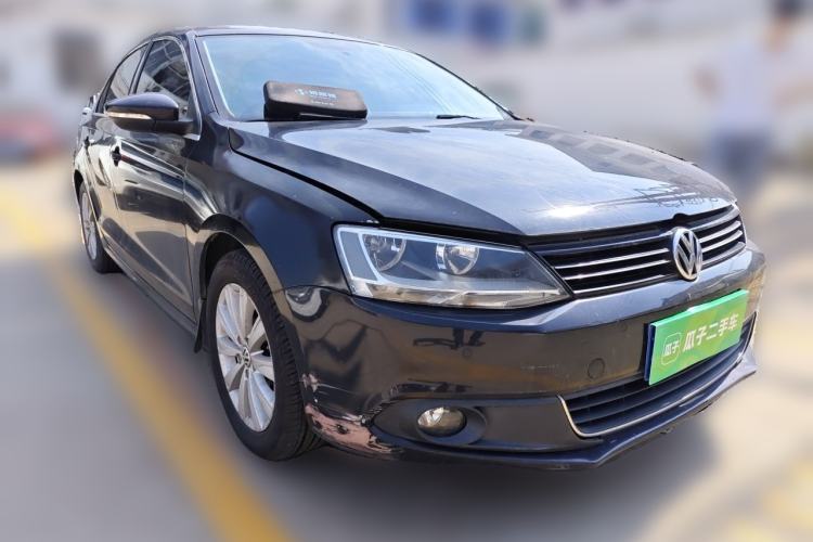 Used Volkswagen Sagitar 2014 Revised Version 1.4TSI Manual Luxury Edition Front Right 45 Deg