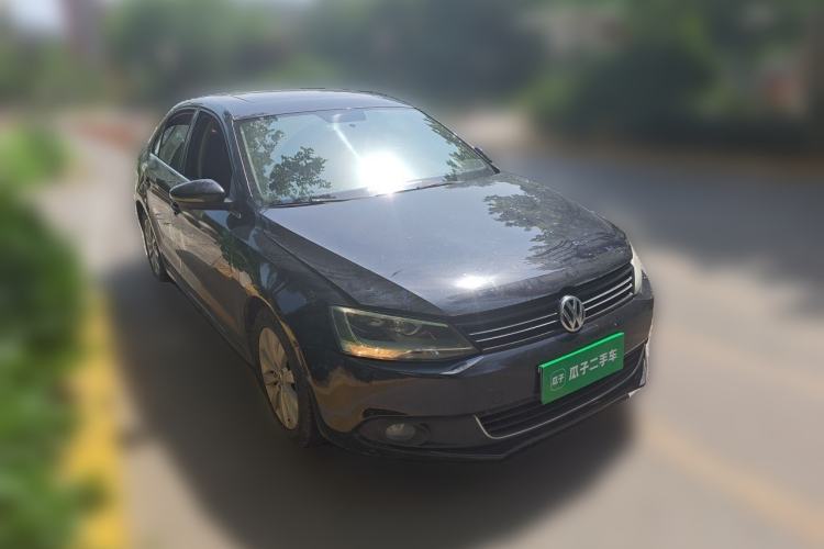 Used Volkswagen Sagitar 2014 1.6L Automatic Comfort Model Front Right 45 Deg