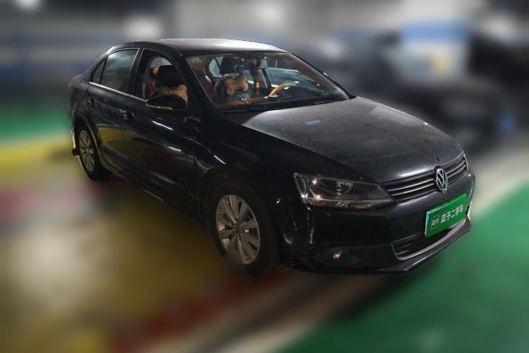 Used Volkswagen Sagitar 2014 Revised Version 1.6L Automatic Comfort Edition Front Right 45 Deg